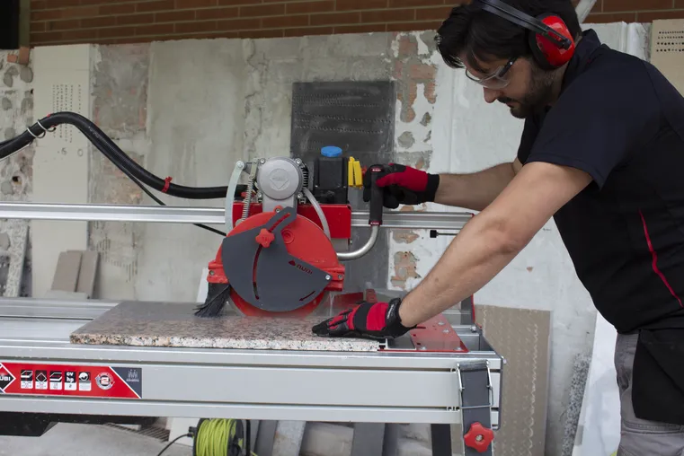 DCX-250 XPERT 1550 Electric Cutters